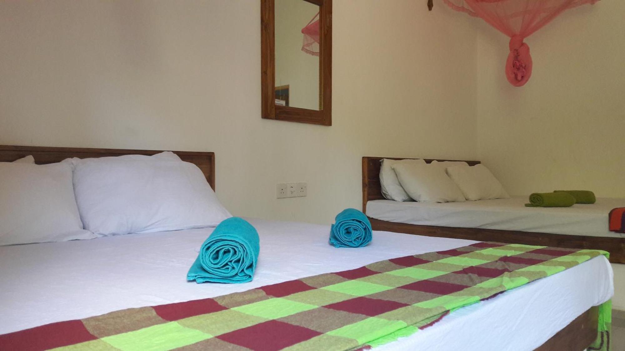 Bed and Breakfast Share Safari House Udawalawe Exterior foto